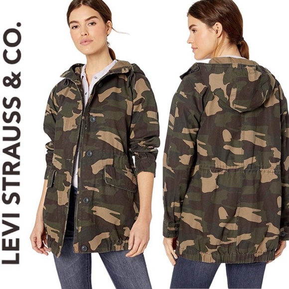 Levi's Jackets & Blazers - Levi’s Camouflage Hooded Jacket